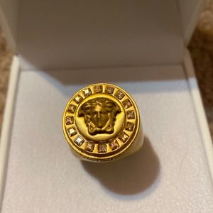 Versace Icon Crystal ring
